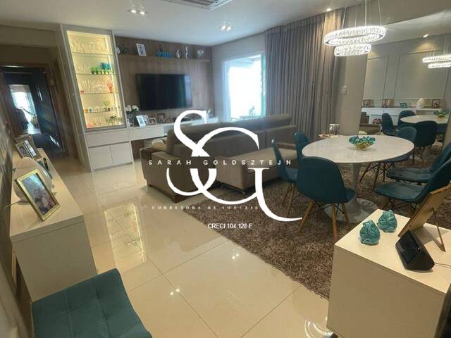 #28 - Apartamento para Venda em Santos - SP