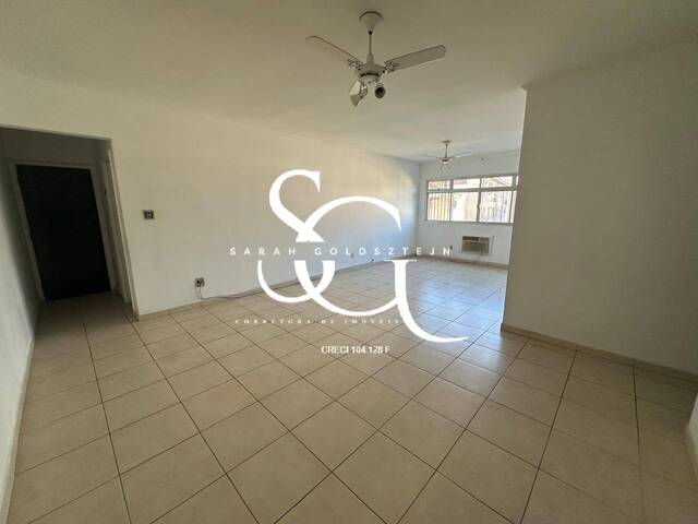#121 - Apartamento para Venda em Santos - SP